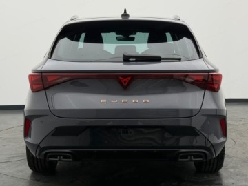 Cupra Leon II Sportstourer Facelifting 1.5 eTSI MHEV 150KM 2025 CUPRA Leon 1.5 eTSI mHEV DSG Combi 150KM 2025, zdjęcie 4