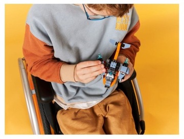 LEGO Creator 3 в 1 31111 Кибердрон 3 в 1