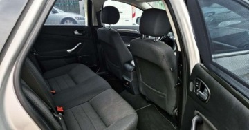 Ford Mondeo IV Kombi 2.0 Duratec Flexifuel 145KM 2010 Ford Mondeo BENZYNA nawigacja CONVERSE 2x PDC super oakzja POLECAMY, zdjęcie 34