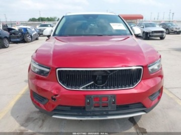 Volvo XC40 Crossover 2.0 T5 247KM 2019 Volvo XC 40 2019 VOLVO XC40 T5 MOMENTUMT5 R-DESIGN 2.0 Benzyna 247KM, zdjęcie 11