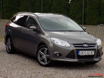 Ford Focus III Kombi 1.0 EcoBoost 125KM 2012 Ford Focus 125KM Navi Parkdistance Convers MY13 Benzyna 125KM, zdjęcie 1