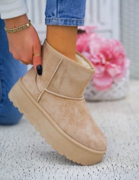 Бежевые ботинки для снега на платформе с флисовыми створками 39