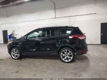 Ford Escape III 2015 Ford Escape 2.0 benzyna 240KM 4X4 wersja TITANIUM mala szkoda i maly przeb, zdjęcie 8