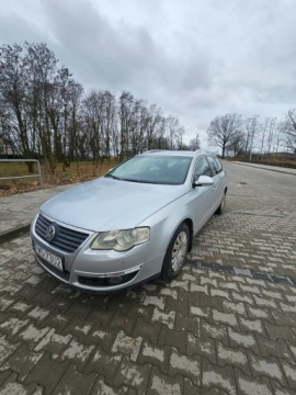 Volkswagen Passat B6 Variant 1.9 TDI PDE 105KM 2007 Volkswagen Passat Klimatyzacja - 2.0 TDI - 140KM