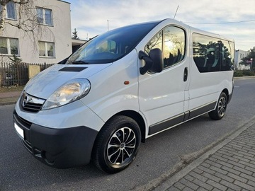 Opel Vivaro A 2013 Opel Vivaro 9 osób, zdjęcie 2