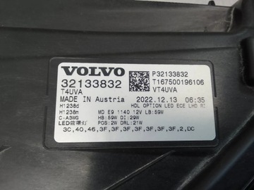 SVĚTLOMET PRAVÝ PIXEL LED VOLVO XC40 C40 32133832