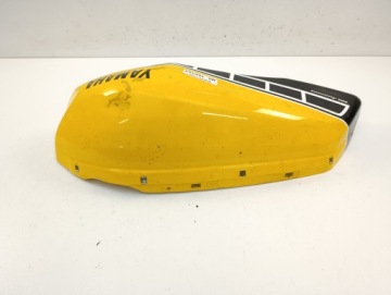 YAMAHA XSR 700 ПРАВАЯ КРЫШКА ЗАЛИВНОЙ ГОРЛОВИНЫ БАКА