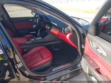 Alfa Romeo Giulia II Sedan Facelifting 2.0 Turbo 280KM 2021 Alfa Romeo Giulia 2021 Alfa Romeo Giulia Ti RWD 2.0 Benzyna 280KM, zdjęcie 4