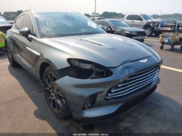 Aston Martin DBX 2023 Aston Martin DBX 2023 Aston Martin DBX AWD 4.0 Benzyna 542KM, zdjęcie 8