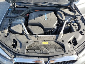 BMW Seria 5 G30-G31 2019 BMW Seria 5 530e 2019 2.0l 2.0 Hybryda 248KM, zdjęcie 6