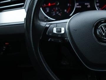 Volkswagen Passat B8 Limousine 1.8 TSI BlueMotion Technology 180KM 2017 VW Passat 1.8 TSI, Salon Polska, Serwis ASO, zdjęcie 20