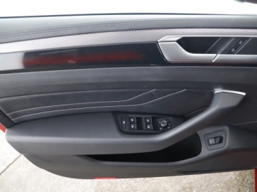 Volkswagen Arteon Fastback Facelifting 2.0 TSI 280KM 2021 Volkswagen Arteon Shooting Brake 2.0 TSI 280km 4mo, zdjęcie 16