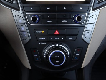 Hyundai Santa Fe III SUV Facelifting 2.0 CRDi 185KM 2016 Hyundai Santa Fe 2.0 CRDi, Salon Polska, 181 KM, zdjęcie 10