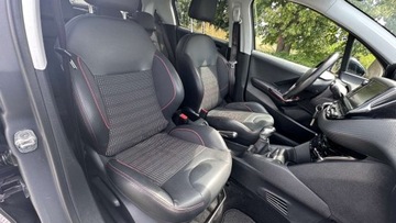 Peugeot 208 I Hatchback 5d Facelifting 1.2 PureTech 110KM 2015 Peugeot 208 Raty 1.2 benz 110KM GT-LINE Pol skora Klimatronic led Gwaran, zdjęcie 13