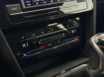 Volkswagen Passat B8 Variant Facelifting 2.0 TDI SCR 150KM 2023 Volkswagen Passat Business ACC LED Hak CarPlayAndroid Auto Podgrzewan, zdjęcie 22