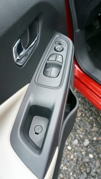 Nissan Micra V 1.0 IG-T 100KM 2019 Nissan Micra Bogate wyposażenie, zdjęcie 14