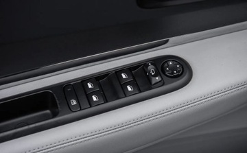 Peugeot 3008 I Crossover Facelifting 1.6 BlueHDi 120KM 2015 Peugeot 3008 1.6eHDI 120KM Allure Perla Skora Navi Ledy Hed-up Panorama Fu, zdjęcie 15