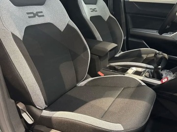 Dacia Duster III 2025 Od ręki - Journey 1.2 TCe mHEV / Pakiet Parking, Zimowy Plus, zdjęcie 3