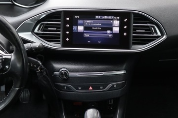 Peugeot 308 II Hatchback 5d 1.2 PureTech 110KM 2016 Peugeot 308 1.2 PureTech, Navi, Klima, zdjęcie 11