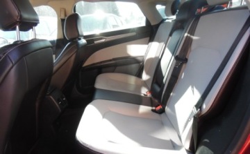Ford Fusion 2020 Ford Fusion 2020r, 1.5 Benzyna. Uszkodzone prawy bok. Jezdzi. 1.5 Benzyna, zdjęcie 13