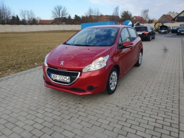 Peugeot 208 I Hatchback 3d 1.0 PureTech 68KM 2015 Peugeot 208 1.0 Benzyna Klimatyzacja 5 drzwi 2015r, zdjęcie 1
