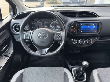 Toyota Yaris III Hatchback 5d Facelifting 2017 1.5 Dual VVT-iE 111KM 2019 Toyota Yaris 1.5 VVTI 111 KM Y20 Kamera Alu Gwarancja Podgrzewane fotele S, zdjęcie 16