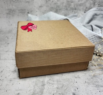 ПОДАРОЧНЫЙ НАБОР НА ДЕНЬ МАТЕРИ, КРУЖКА, ПОЛОТЕНЦЕ, ЧАЙ, ПОДАРОЧНАЯ КОРОБКА