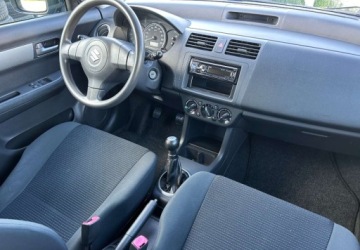 Suzuki Swift IV Hatchback 5d 1.3 92KM 2009 Suzuki Swift 1,3 benzyna 92KM, Klimatyzacja, 152.000km, Zadbany, Oplacony, zdjęcie 6