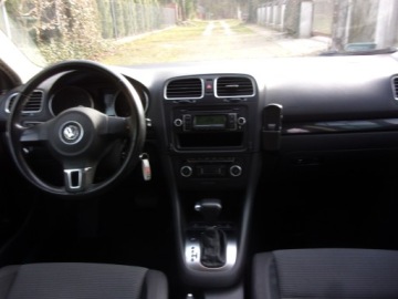 Volkswagen Golf VI Variant 1.6 TDI-CR DPF BlueMotion 105KM 2010 Volkswagen Golf Automat Bluemotion, zdjęcie 6