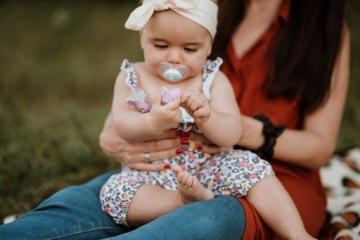 УЛЬТРАЗВУКОВАЯ ЗАЩИТА ОТ КЛЕЩЕЙ ДЛЯ ДЕТЕЙ БЕСЩЕКОТНЫЙ КИД бежевый