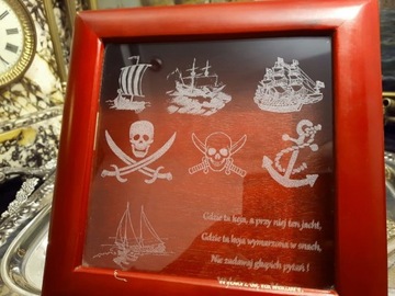 САМОВЫРАВНИВАЮЩИЙСЯ КОМПАС В ПОДАРОК ​​МОРЯКУ м.