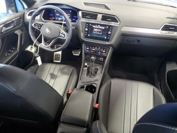Volkswagen Tiguan II 2022 Volkswagen Tiguan 2022 VOLKSWAGEN TIGUAN SE R-LINE BLACK 2.0 Benzyna 184KM, zdjęcie 8