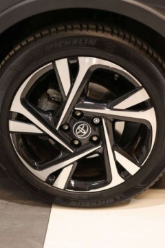 Toyota C-HR I Crossover Facelifting 1.8 Hybrid 122KM 2023 Toyota C-HR 1.8 Hybrid Style 1.8 Hybryda 122KM, zdjęcie 27