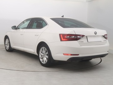 Skoda Superb III Liftback 2.0 TDI 150KM 2016 Skoda Superb 2.0 TDI, Salon Polska, Xenon, zdjęcie 3