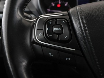 Toyota Avensis III Wagon Facelifting 2015 2.0 D-4D 143KM 2015 Toyota Avensis Executive skóra panorama navi, zdjęcie 30