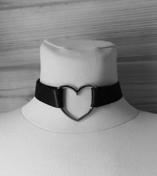 Obroża rockowa choker naszyjnik duże serce O034