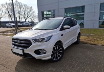 Ford Kuga II SUV Facelifting 2.0 TDCi 180KM 2017 Ford Kuga 2.0 TDCI 180 KM 4x4 automat ST-Line pakiety 2.0 Diesel 180KM, zdjęcie 1