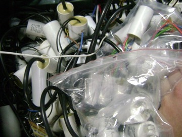 KONDENSATOR ROZRUCHOWY DO SILNIKA 2,5uF 450V PL