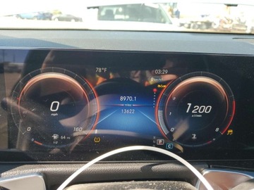 Mercedes GLB 2023 Mercedes-Benz GLB 250 4Matic 2023 2.0l 2.0 Benzyna 221KM, zdjęcie 9