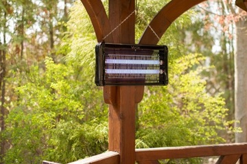 МОЩНАЯ ИНСЕКТИЦИДНАЯ ЛАМПА ОТ МУХ, КОМАРОВ И НАСЕКОМЫХ