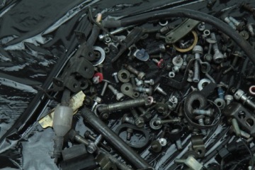 YAMAHA YZF 600 THUNDERCAT 96-03 БОЛТЫ ВИНТЫ