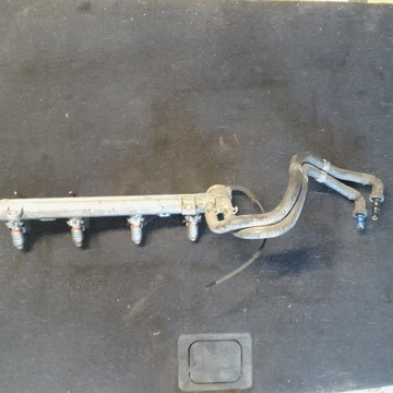 LISTWA WTRYSKOWA VW GOLF IV 1.4 036133319AM