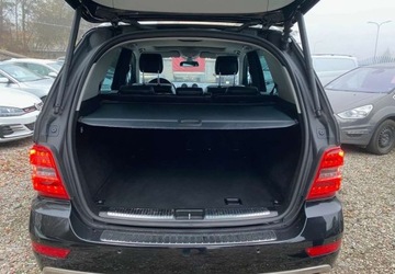 Mercedes Klasa M W164 Off-roader Facelifting 3.0 V6 (350 CDI) 231KM 2010 Mercedes-Benz ML Mercedes-Benz ML 350 CDI 4Matic 7G-TRONIC DPF 3.0 Diesel, zdjęcie 10