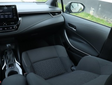 Toyota Corolla XII Hatchback 1.8 Hybrid 122KM 2019 Toyota Corolla 1.8 Hybrid, Salon Polska, Automat, zdjęcie 7