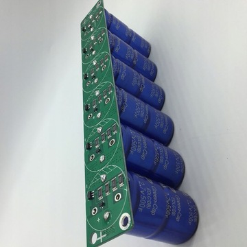 Автомобильный конденсаторный модуль суперфарад