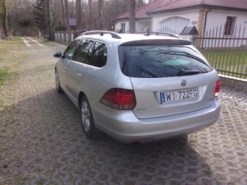 Volkswagen Golf VI Variant 1.6 TDI-CR DPF BlueMotion 105KM 2010 Volkswagen Golf Automat Bluemotion, zdjęcie 4