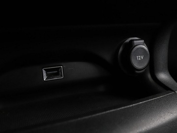 Citroen C4 Cactus Crossover Facelifting 1.2 PureTech 110KM 2019 Citroen C4 Cactus navi kamera klima-auto Bluetooth, zdjęcie 26