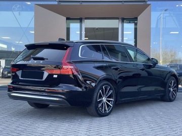 Volvo V60 II  2024 VOLVO V60 T6 AWD Plug-In Hybrid Core Combi 2.0 (398KM) 2024, zdjęcie 4