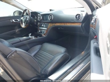 Mercedes SL R231 2013 Mercedes-Benz SL 550 2013 4.6l 4.6 Benzyna 429KM, zdjęcie 9
