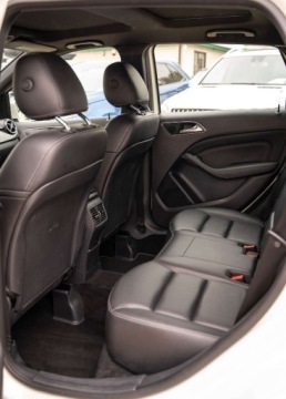 Mercedes Klasa B W246 Sports Tourer 250 BlueEFFICIENCY 211KM 2015 Mercedes-Benz Klasa B Mercedes-Benz Klasa B W246 250 4-Matic 211KM 2.0, zdjęcie 20